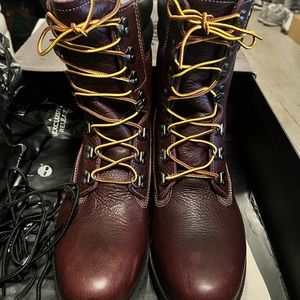 Timberland 8" Super Boot
King 40 Below Burgundy